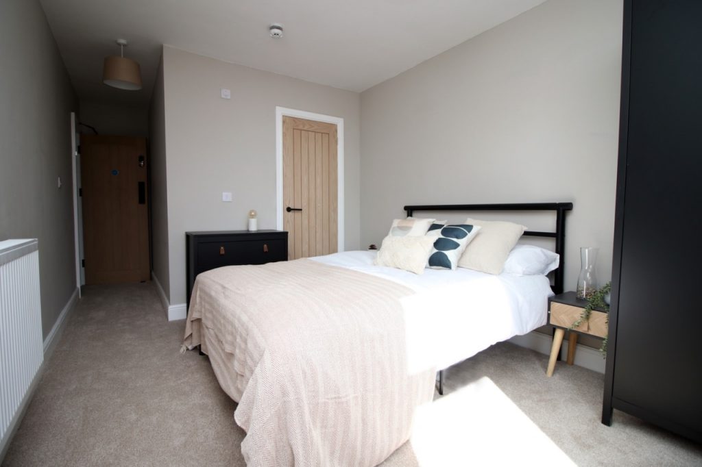 Super 8 Bed All Ensuite Professional HMO For Sale