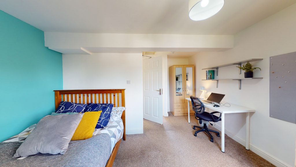 Super 8 Bed All Ensuite Student HMO For Sale